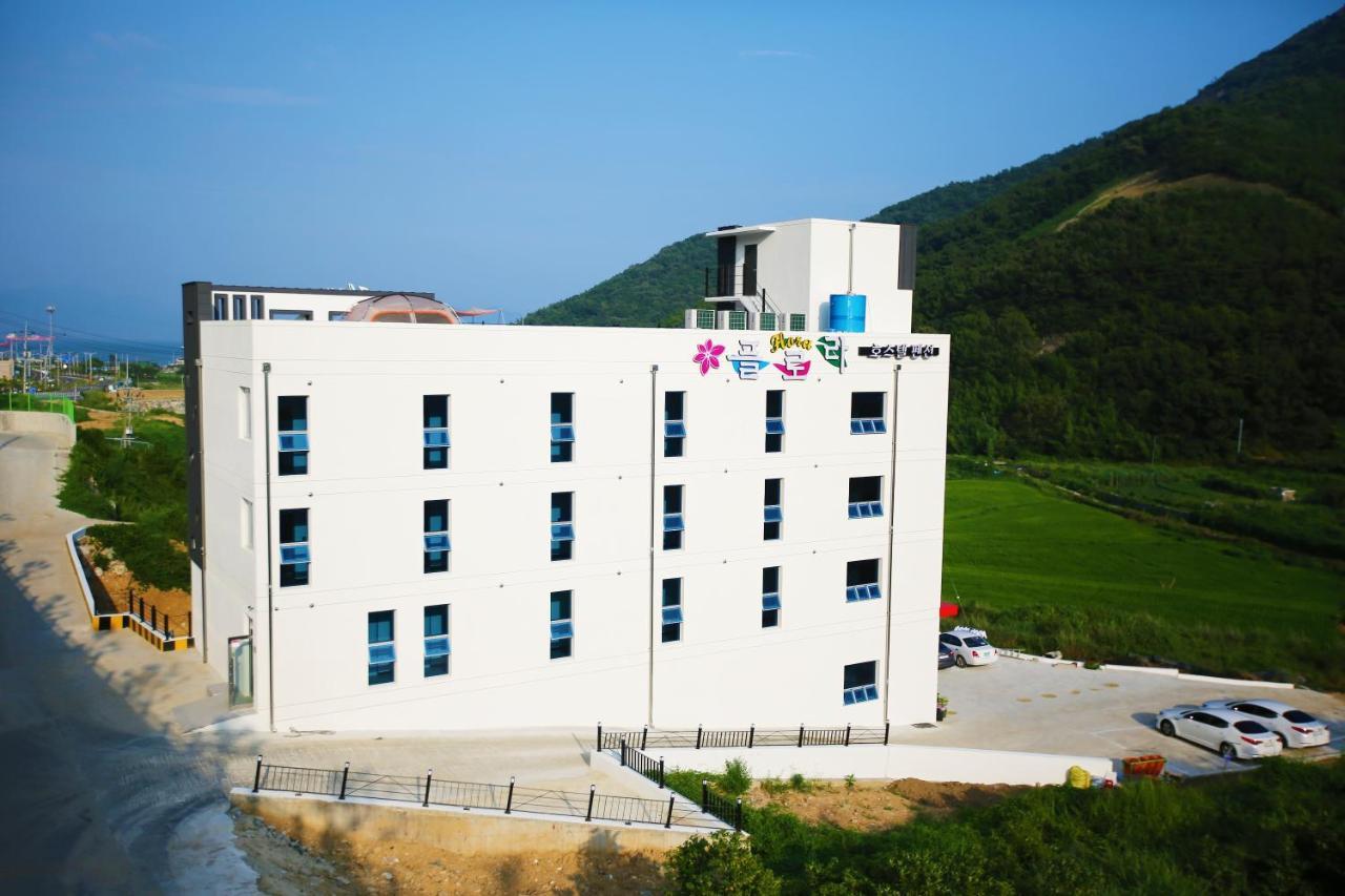 Flora Hostelpension Yeosu Εξωτερικό φωτογραφία